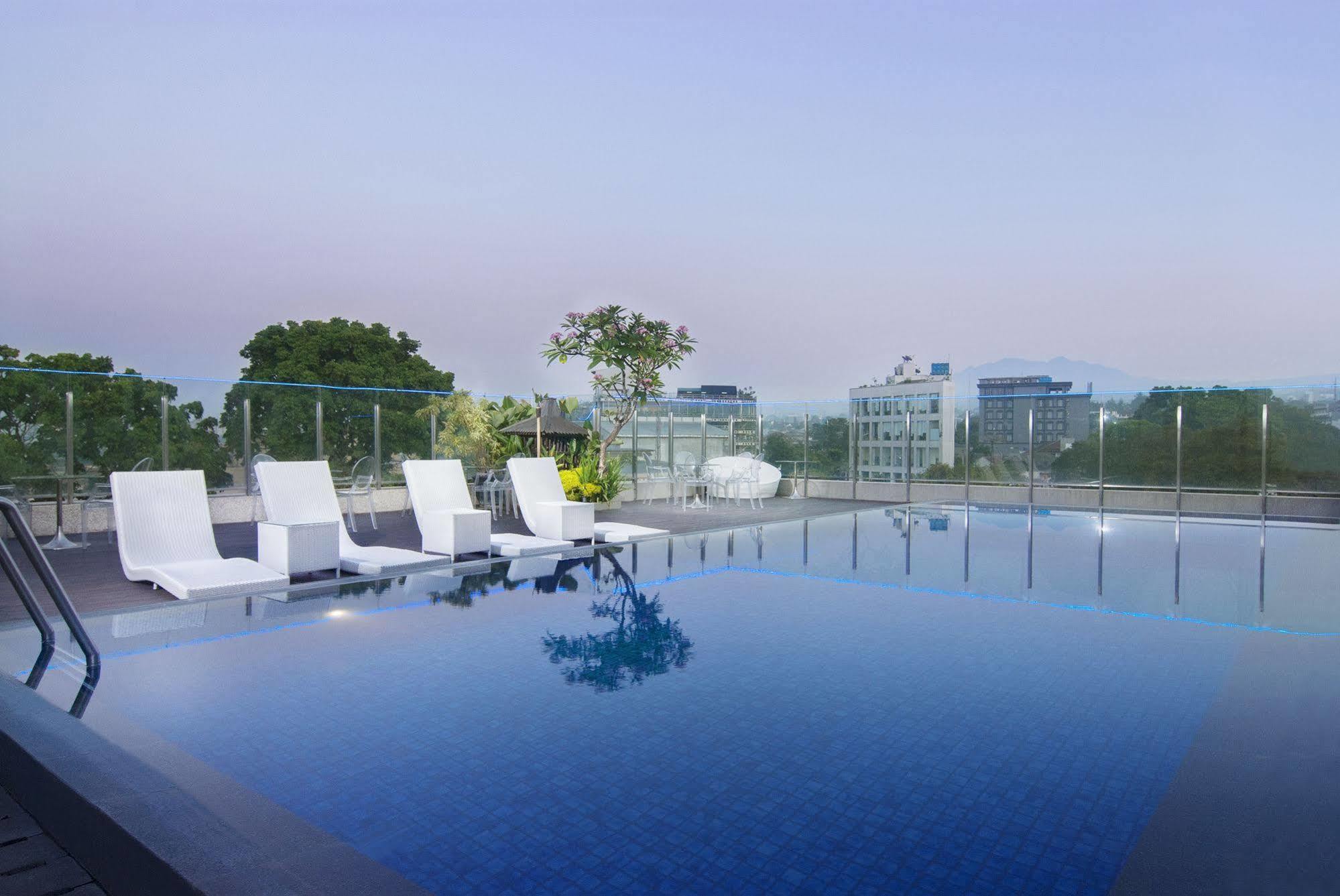 de JAVA Hotel Bandung Exterior foto