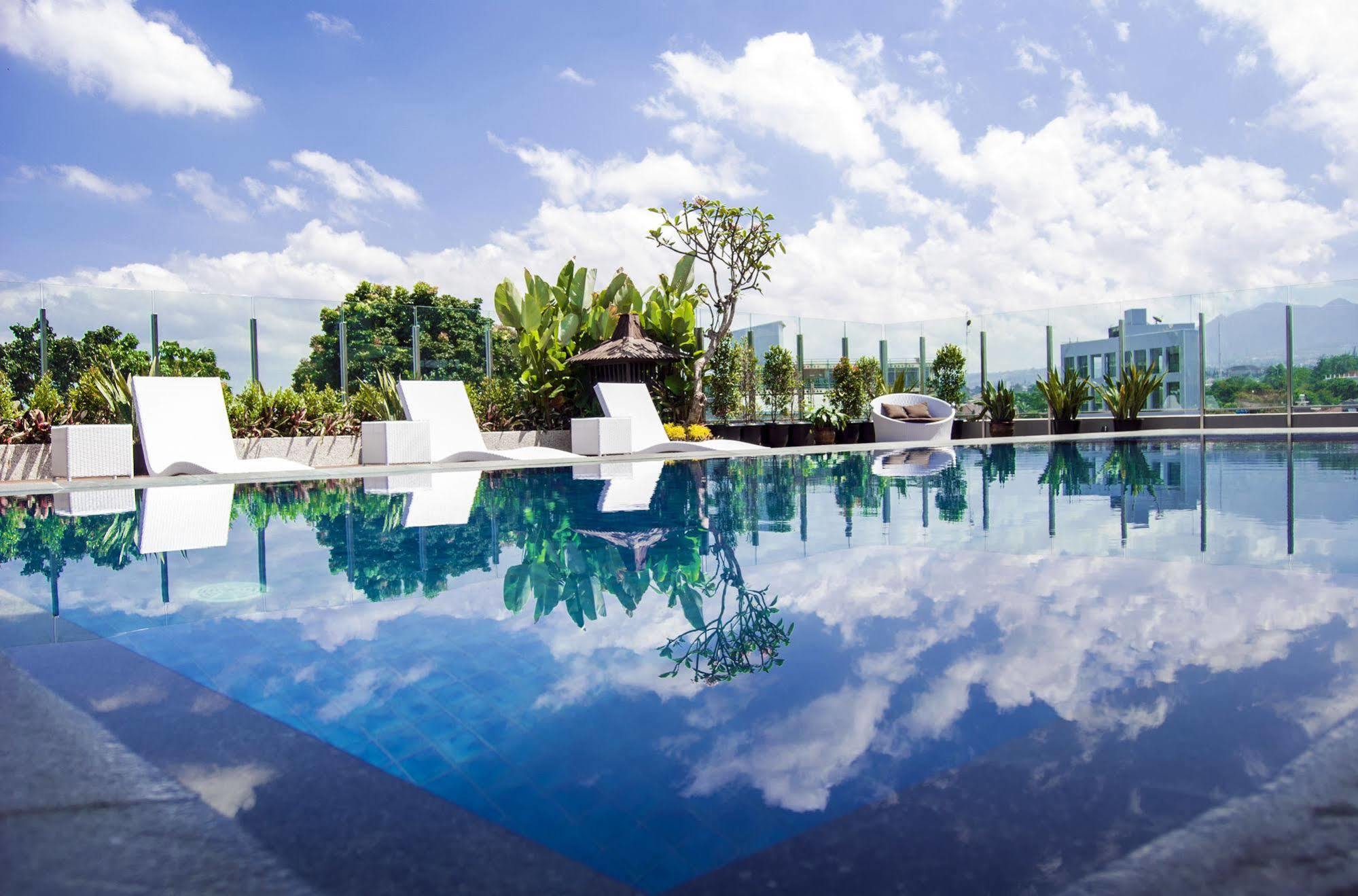 de JAVA Hotel Bandung Exterior foto