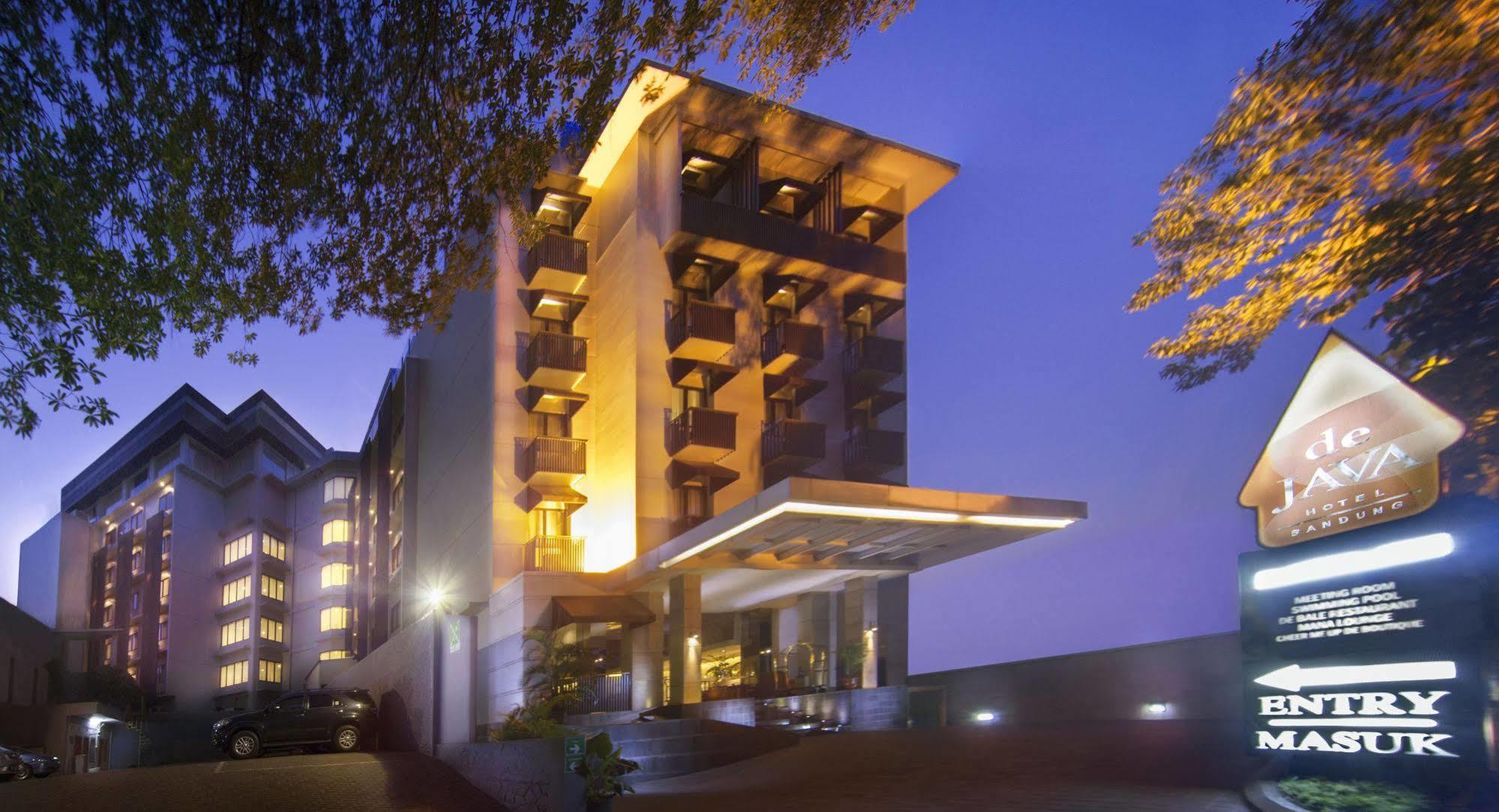 de JAVA Hotel Bandung Exterior foto